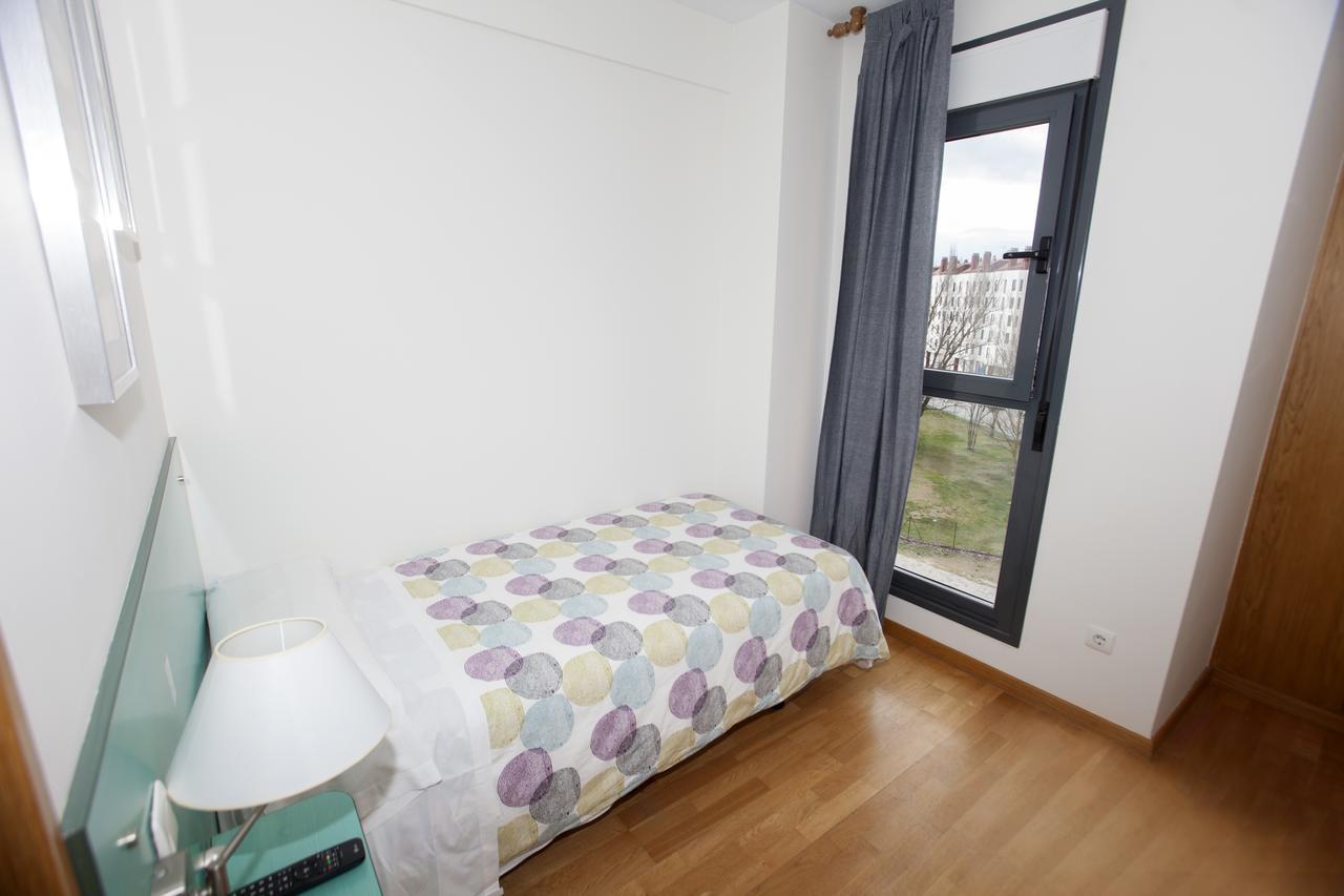 Hostal Via Lactea Burgos Bagian luar foto